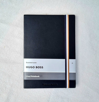 Libreta tipo Moleskine marca Hugo Boss